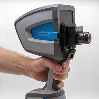 4300 手持式 FTIR 采样附件